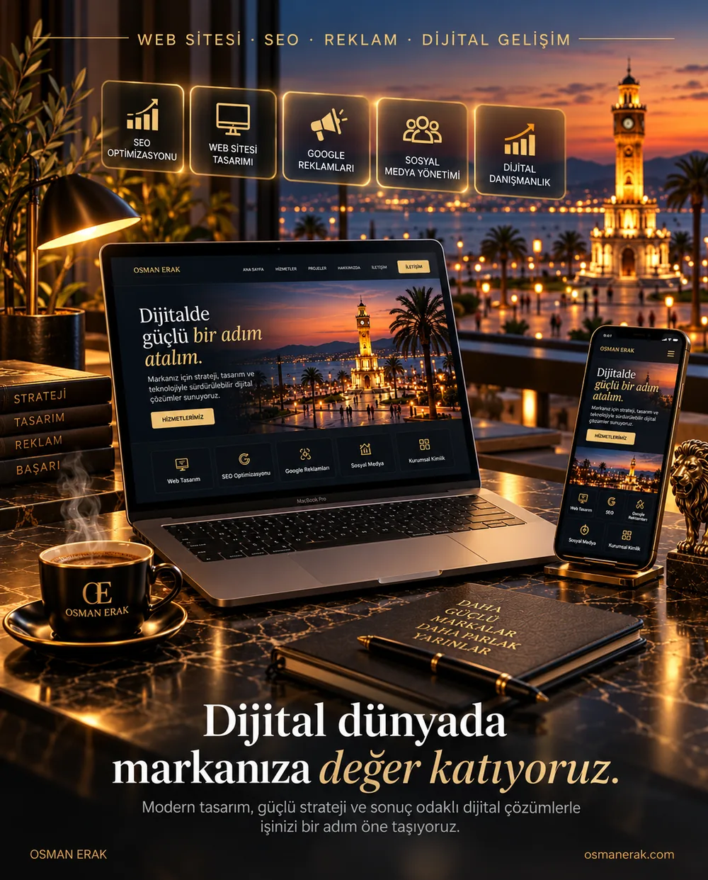 İzmir ufku ve Saat Kulesi önünde dizüstü bilgisayar: Dijital dünyada markanıza değer katıyoruz